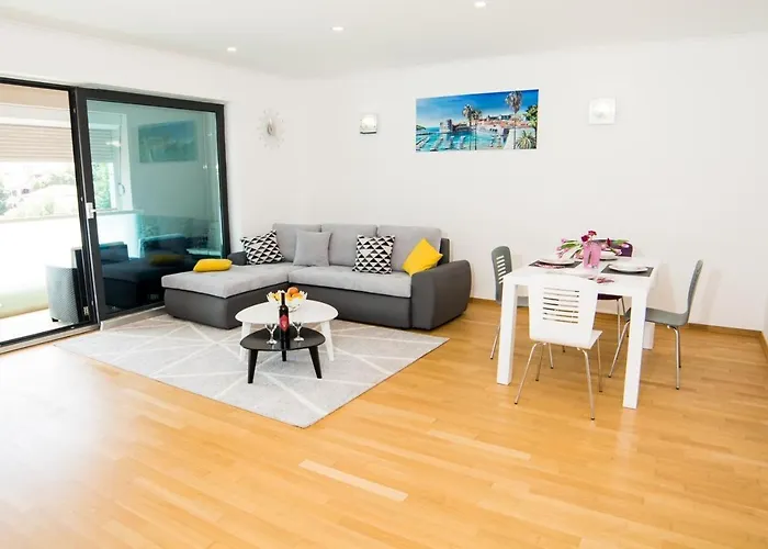 By The Sea - 14636 Dubrovnik